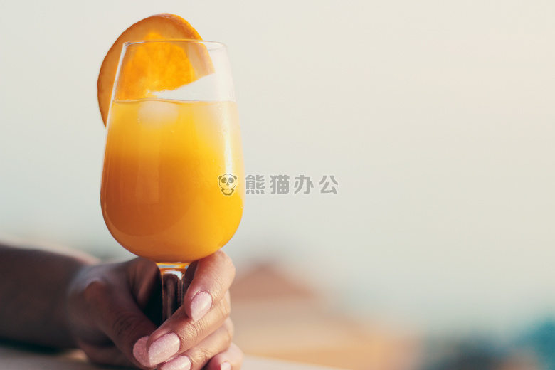 饮料 鸡尾酒 喝