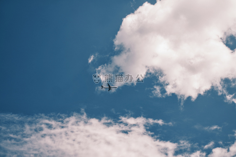 飞机 蓝色 天空