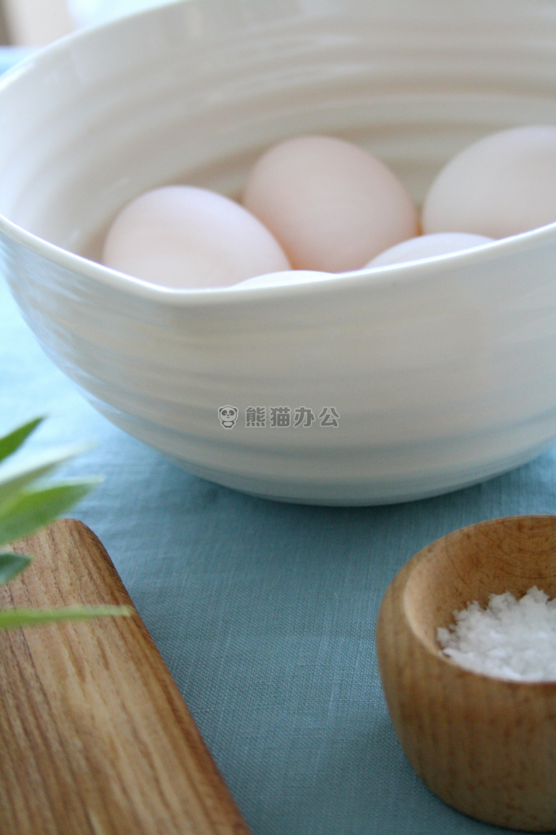 竹 板 碗