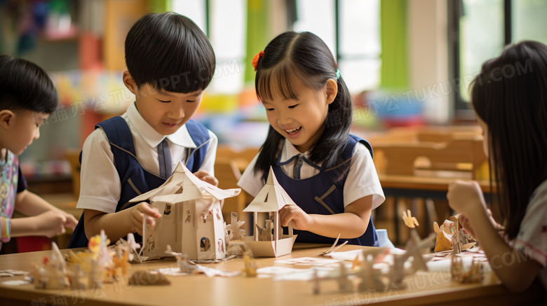 幼儿园孩子们在一起做游戏摄影图