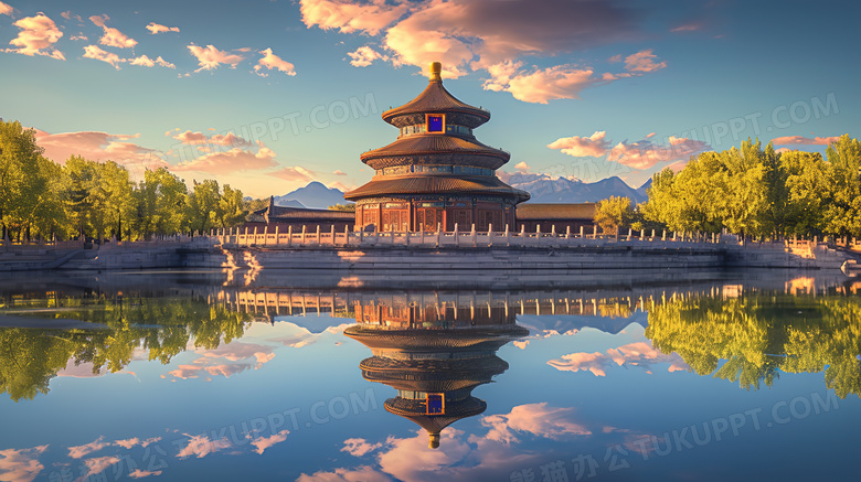 天空晚霞下的北京建筑天坛图片