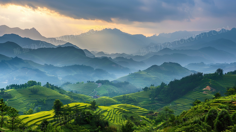 天空大自然草地山峰景色图片