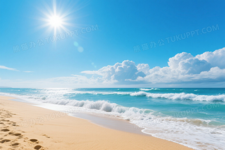金色海滩浪花与碧海蓝天图片