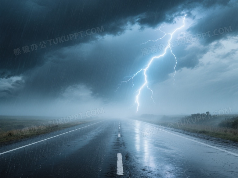 空旷公路闪电暴雨对称构图图片