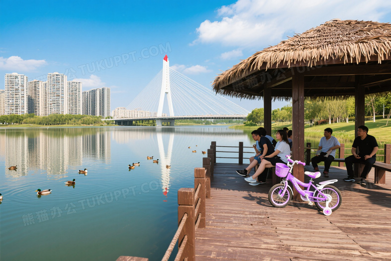 湖边栈道凉亭休憩场景图片