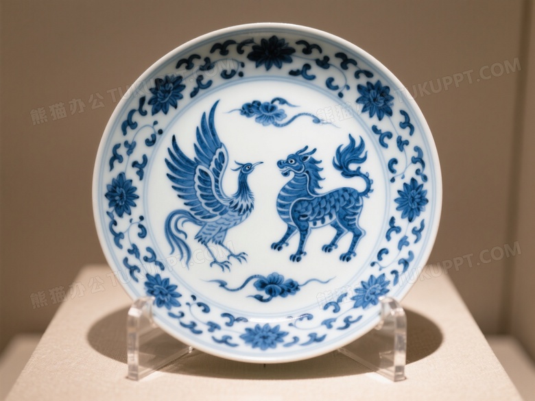 青花瓷盘凤凰麒麟纹饰展示图片