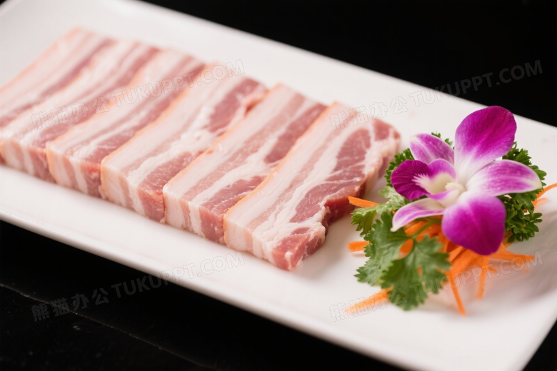 五花肉薄片瓷盘摆盘图片