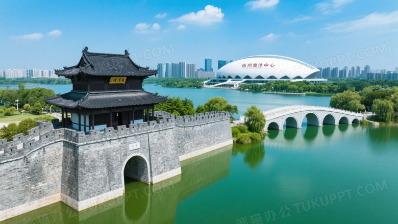 云龙湖畔古城墙俯拍图片