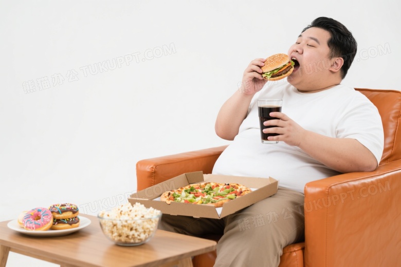 超重男子吃汉堡披萨甜甜圈图片