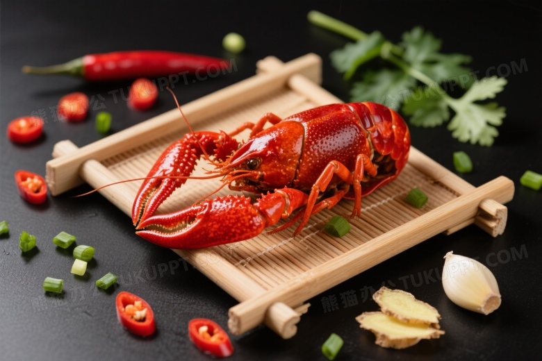 俯拍熟制小龙虾美食图片