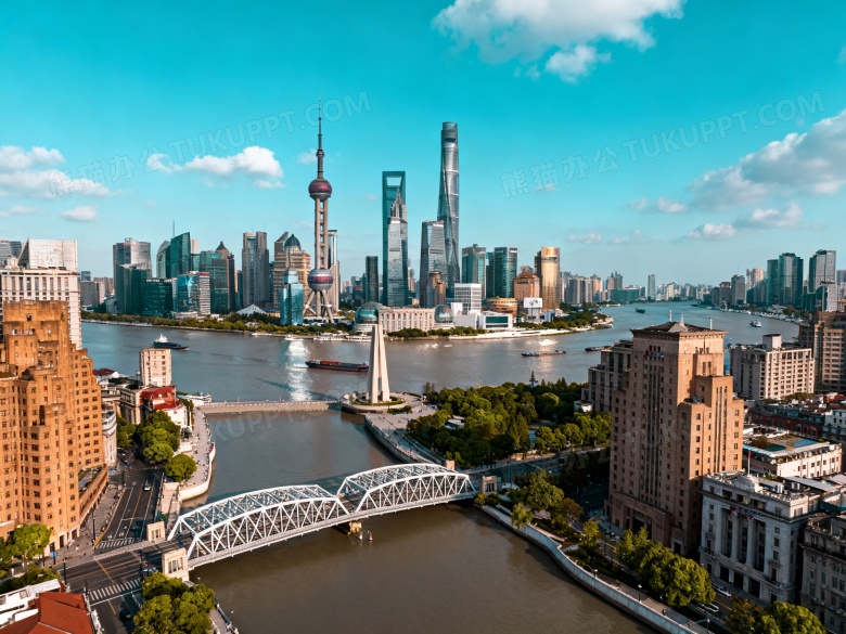 上海外滩陆家嘴全景俯拍图片