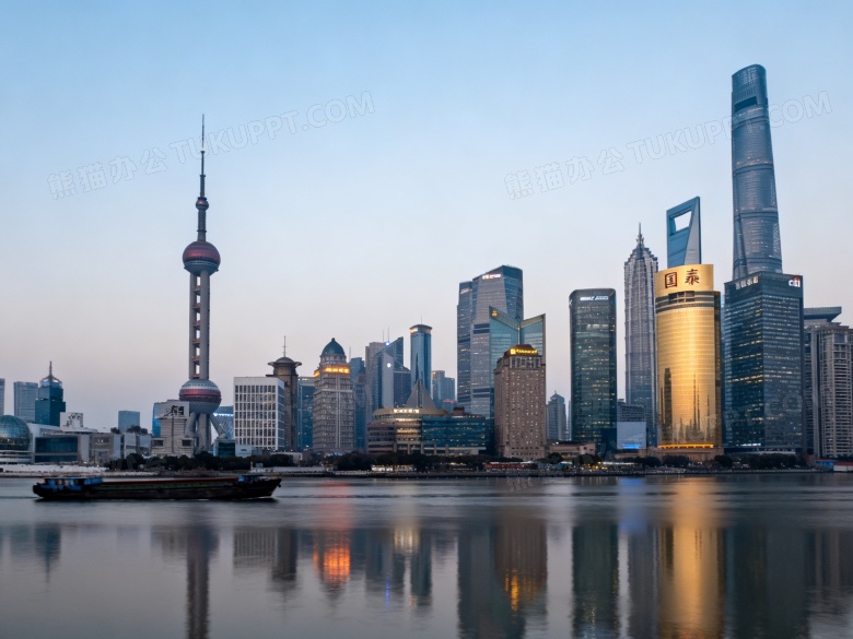 陆家嘴天际线清晨全景图片