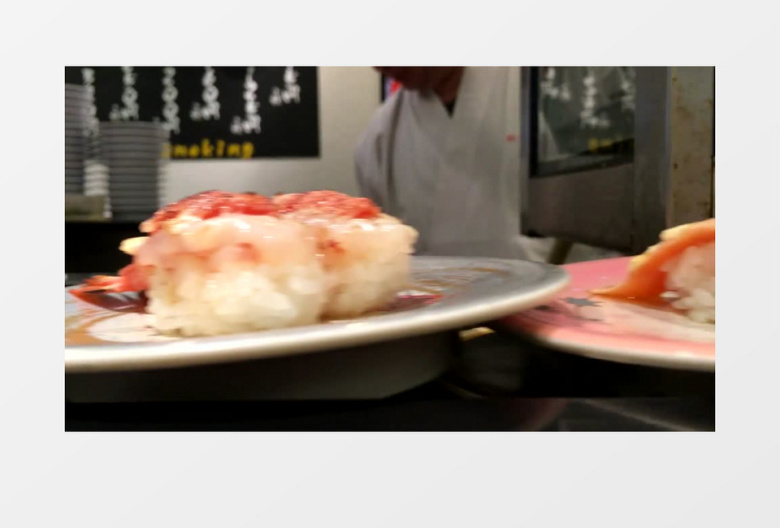 餐厅里的旋转寿司实拍视频素材