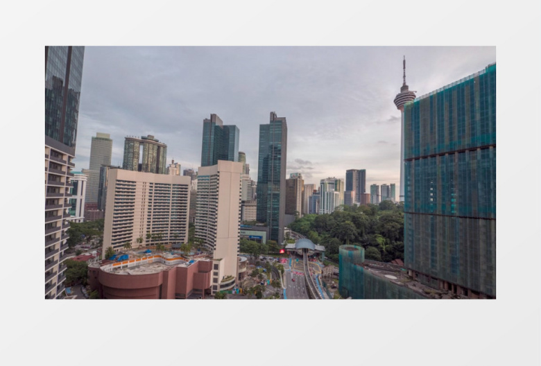 延时拍摄城市建筑从白天到晚上的景象变化实拍视频素材