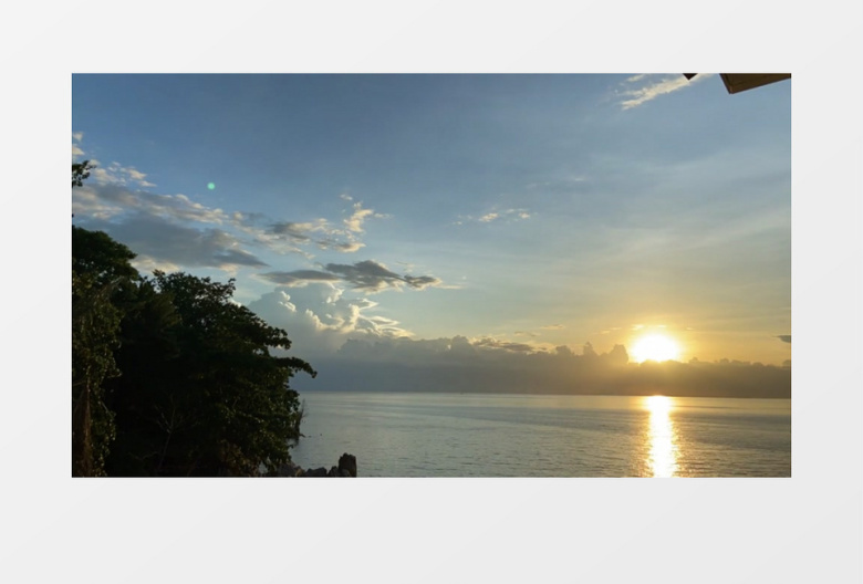 延时拍摄海面上夕阳西下实拍视频素材