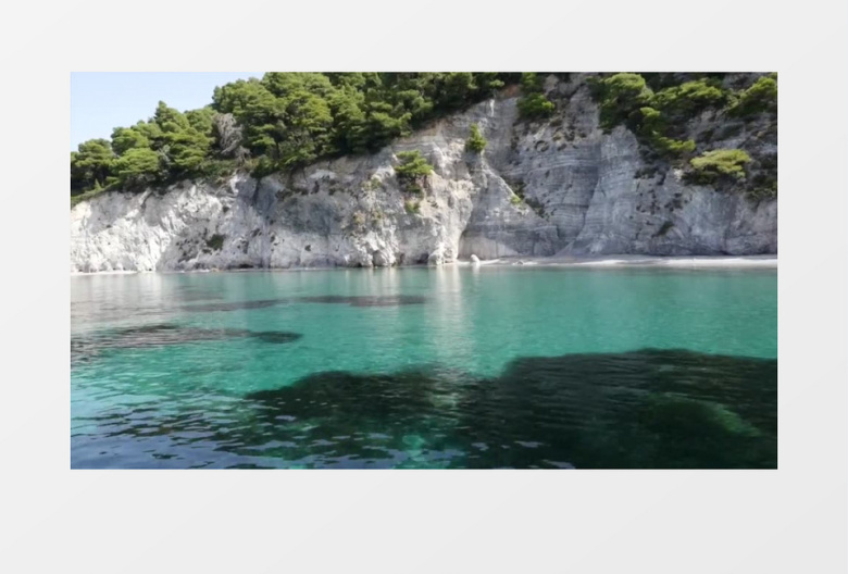 夏天清澈溪水旅行海滩实拍视频素材